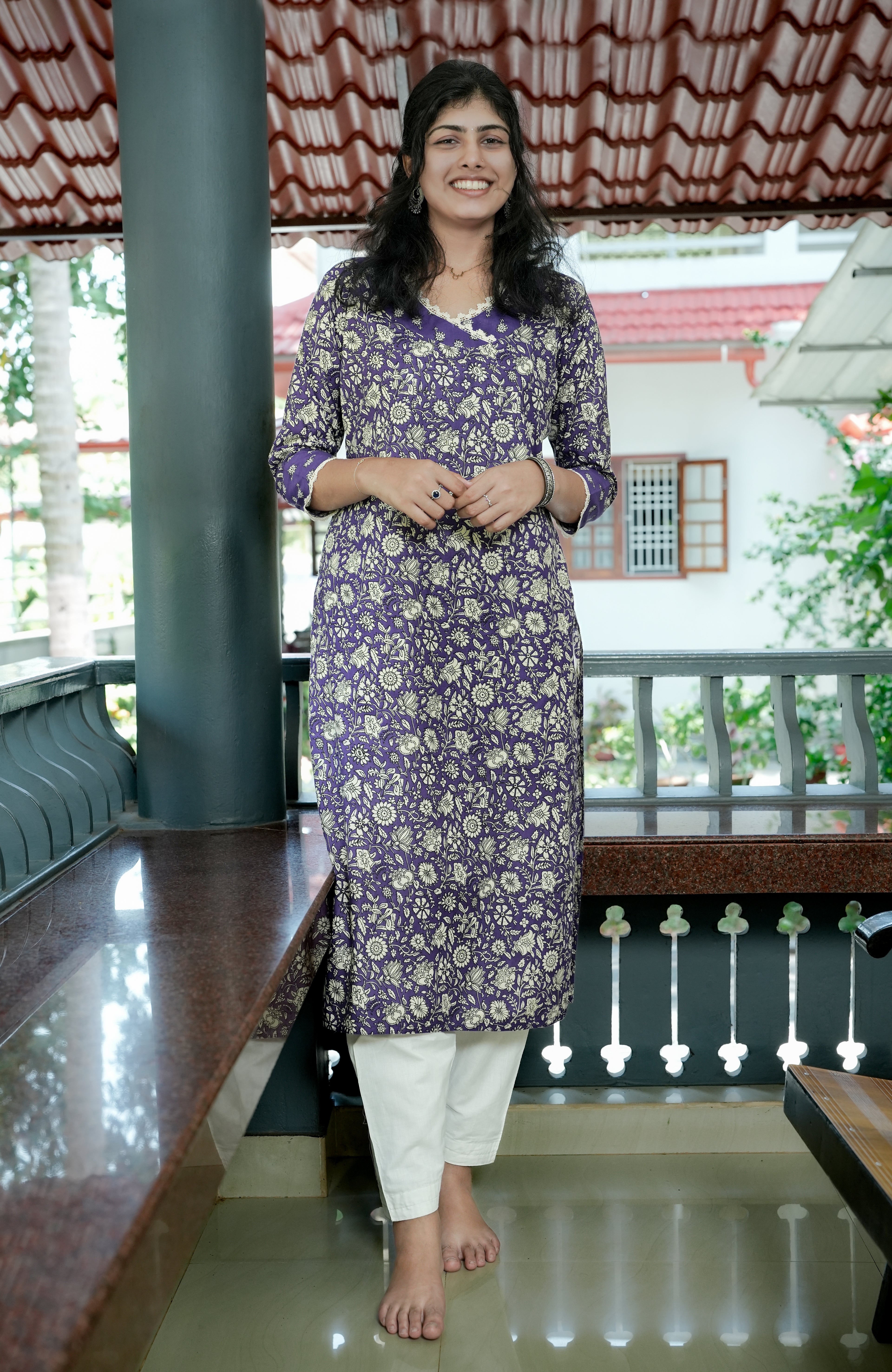Suryakanthi Violet &White Printed Kurta