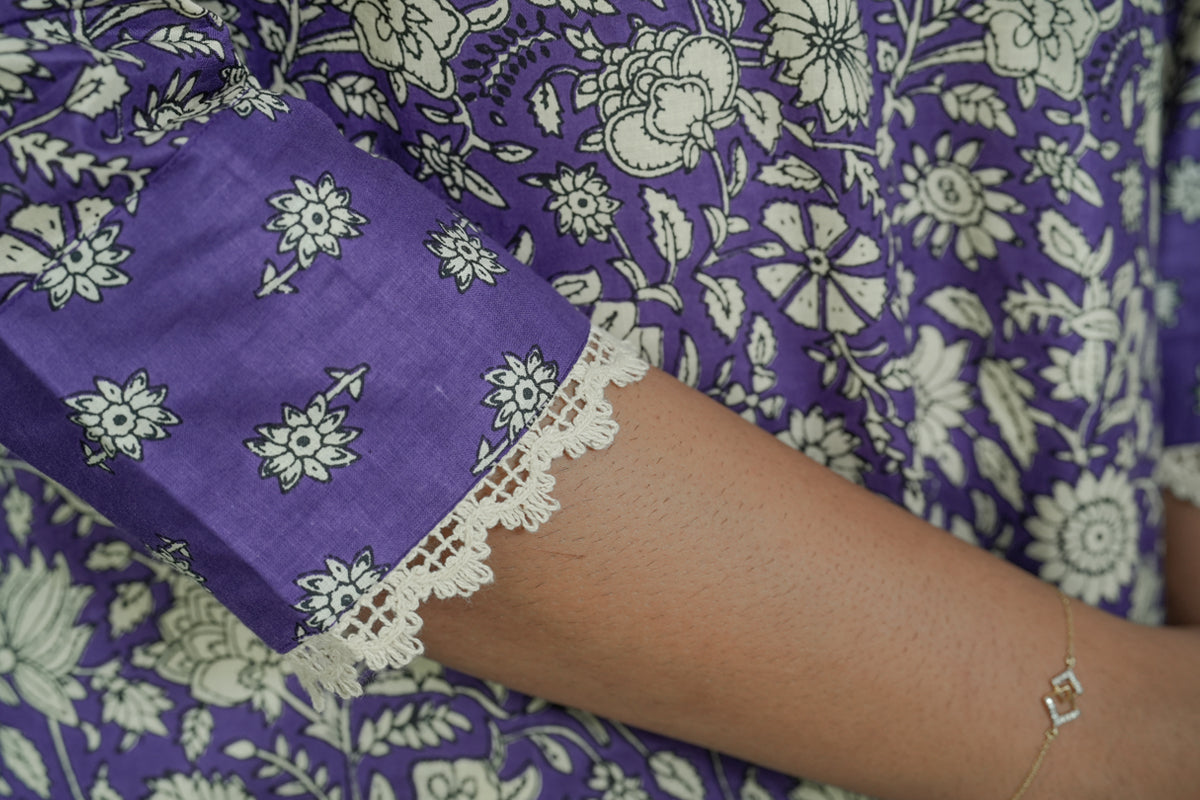 Suryakanthi Violet &White Printed Kurta