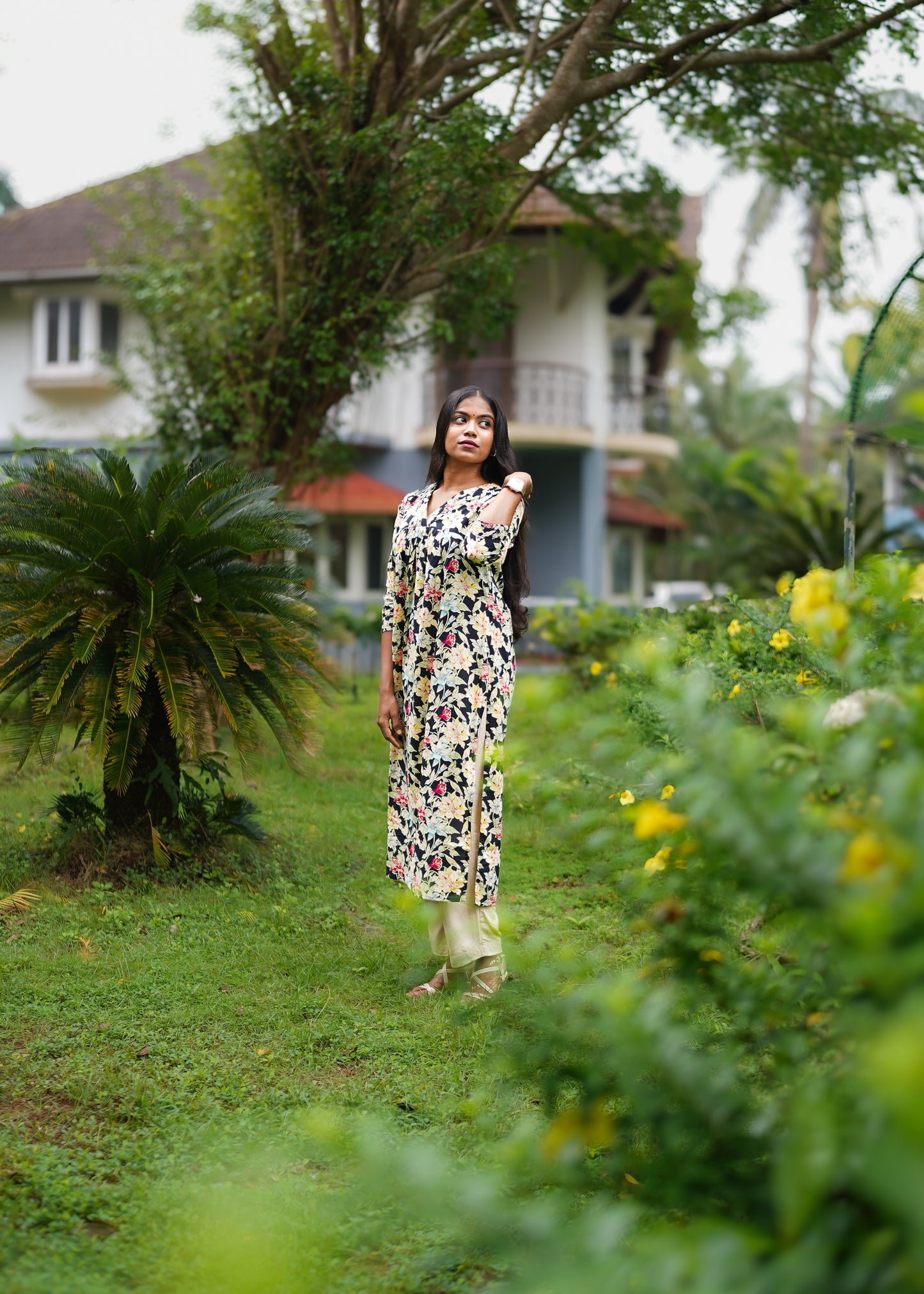 NANDIKA  PRINTED  STRAIGHT KURTA