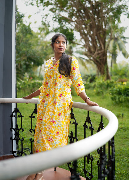 NANDIKA  PRINTED  STRAIGHT KURTA