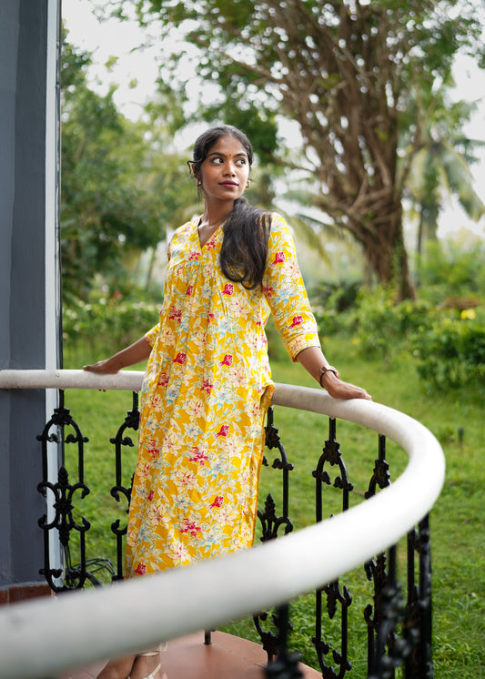 NANDIKA  PRINTED  STRAIGHT KURTA