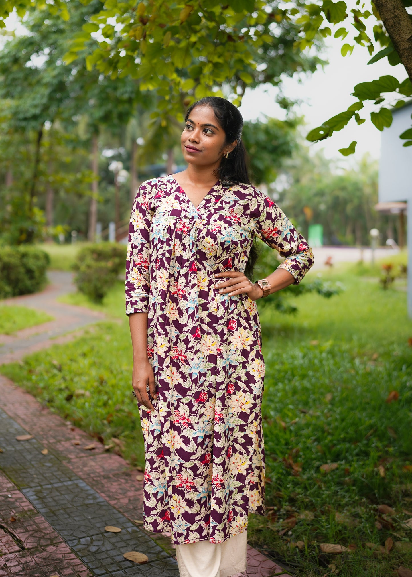 NANDIKA  PRINTED  STRAIGHT KURTA