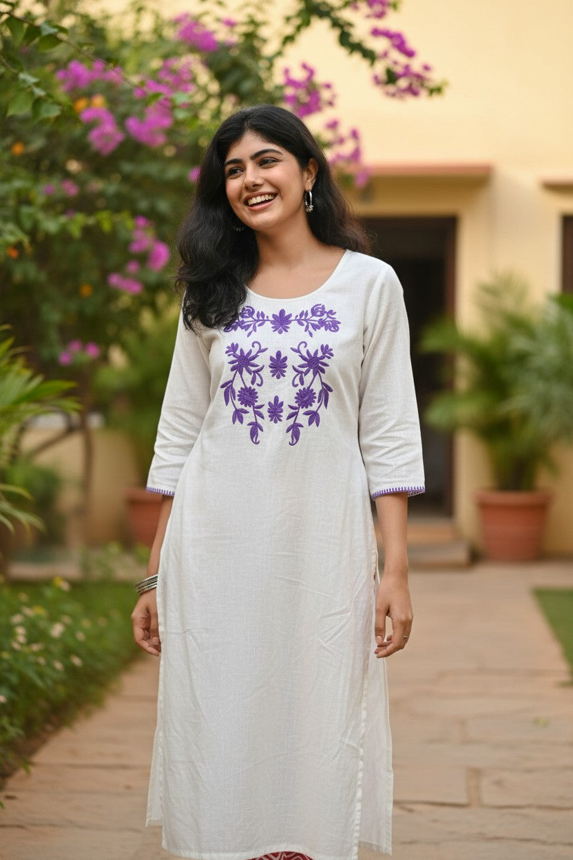 Canoline Daisy - Pure White Slub Cotton Embroidered Kurta
