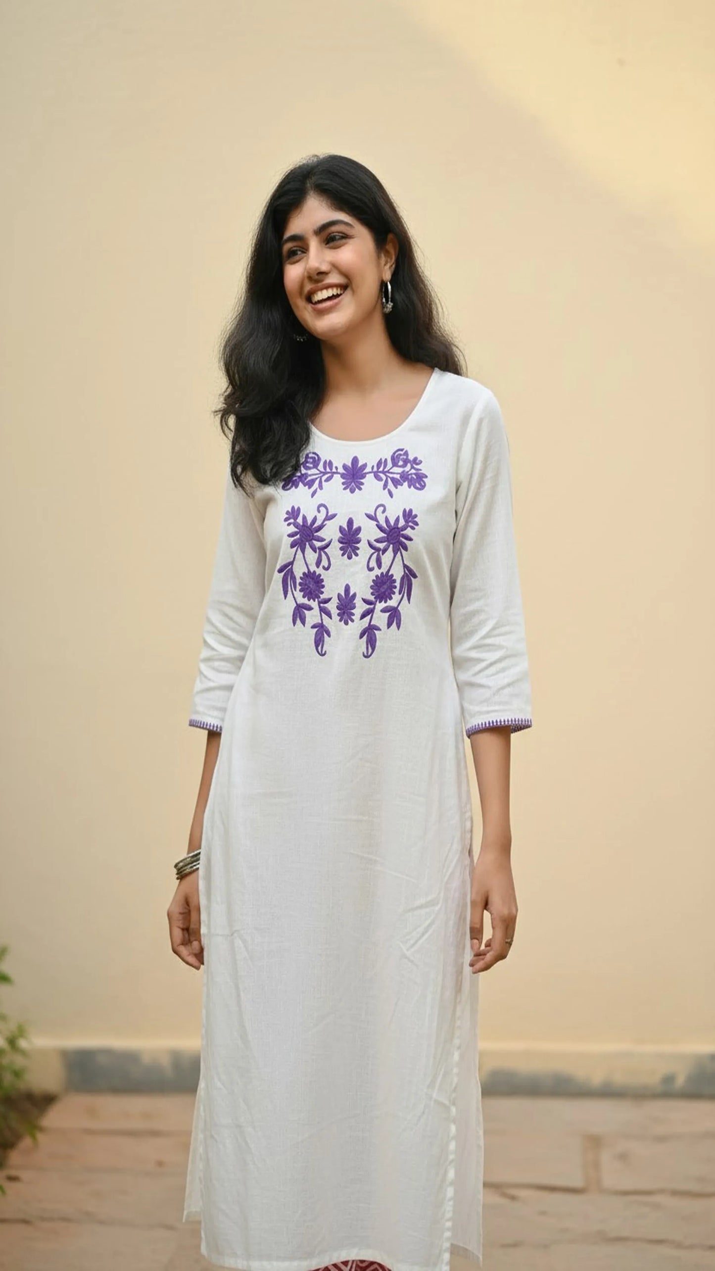 Canoline Daisy - Pure White Slub Cotton Embroidered Kurta