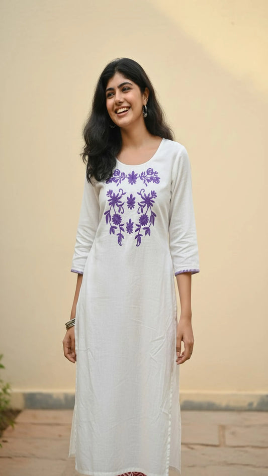 Canoline Daisy - Pure White Slub Cotton Embroidered Kurta